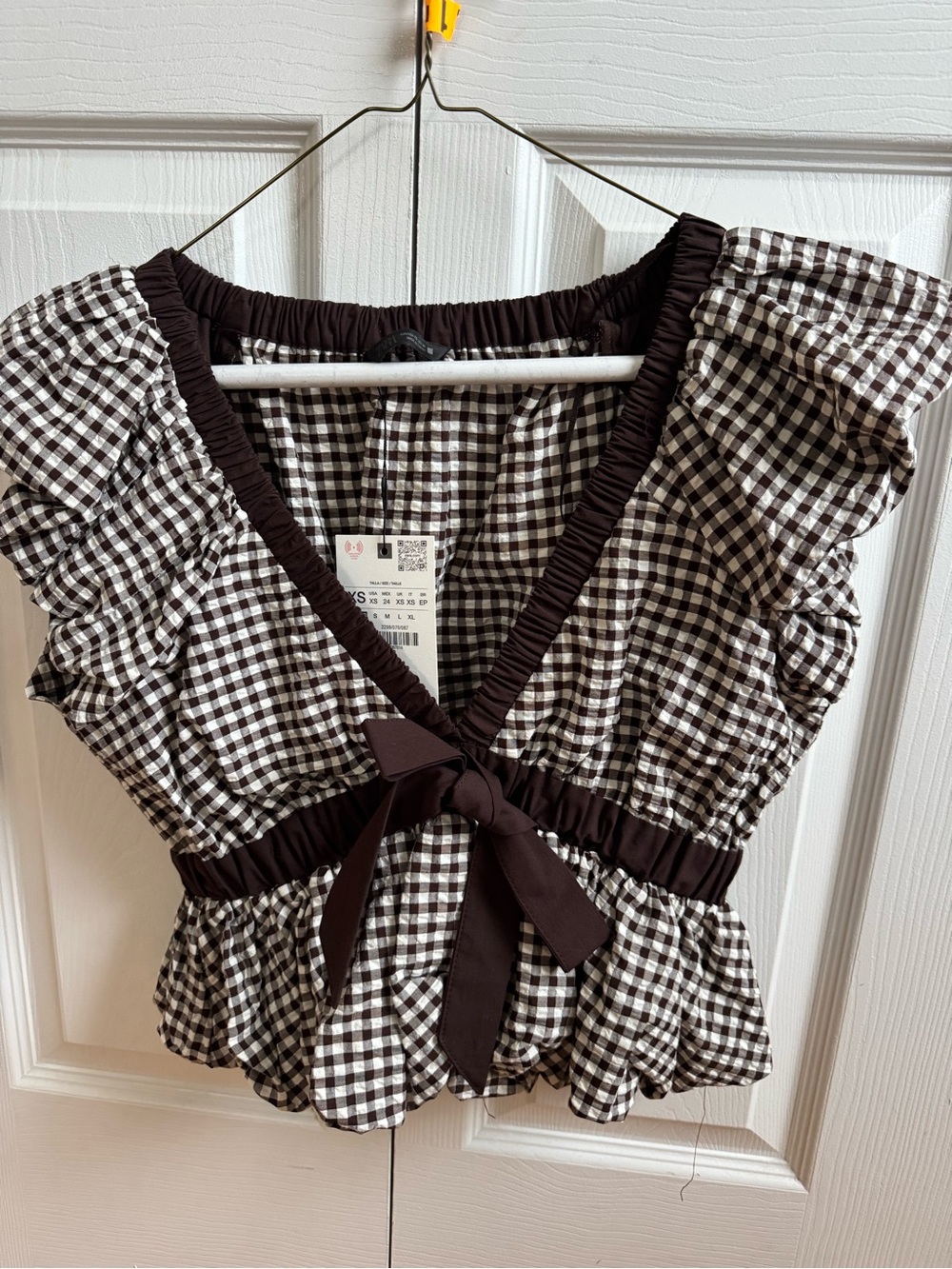 Gingham Tie-Front Ruffle Crop Top - Brown/White